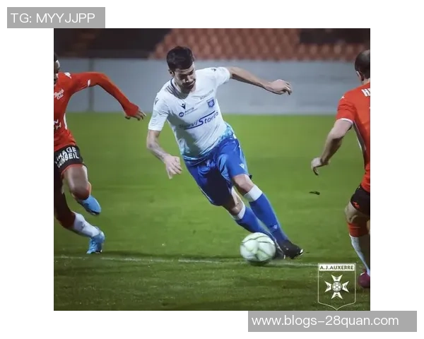 新加坡联赛精彩对决亚龙队迎战后港队全力争胜